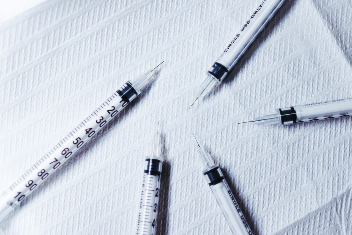 combien temps cortisone certaines molécules restent