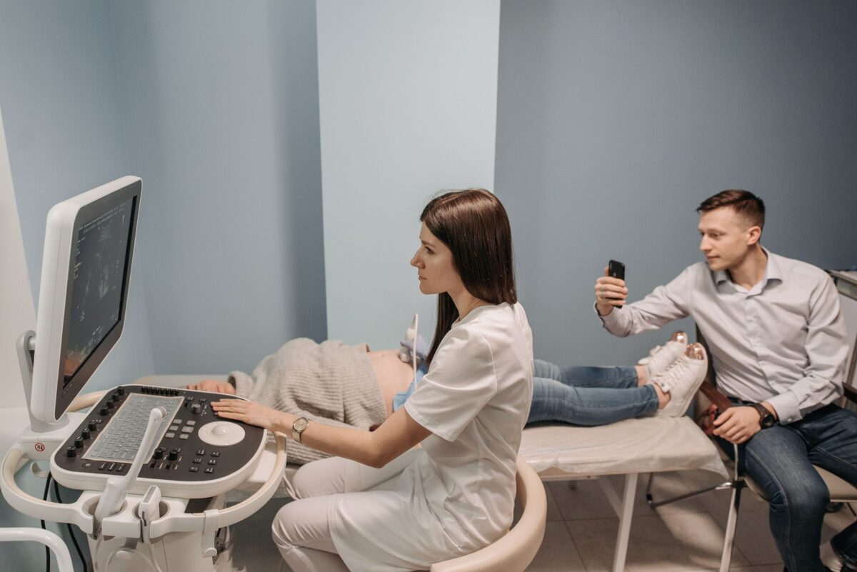 courbatures derrière cuisses consulter attendre urgences